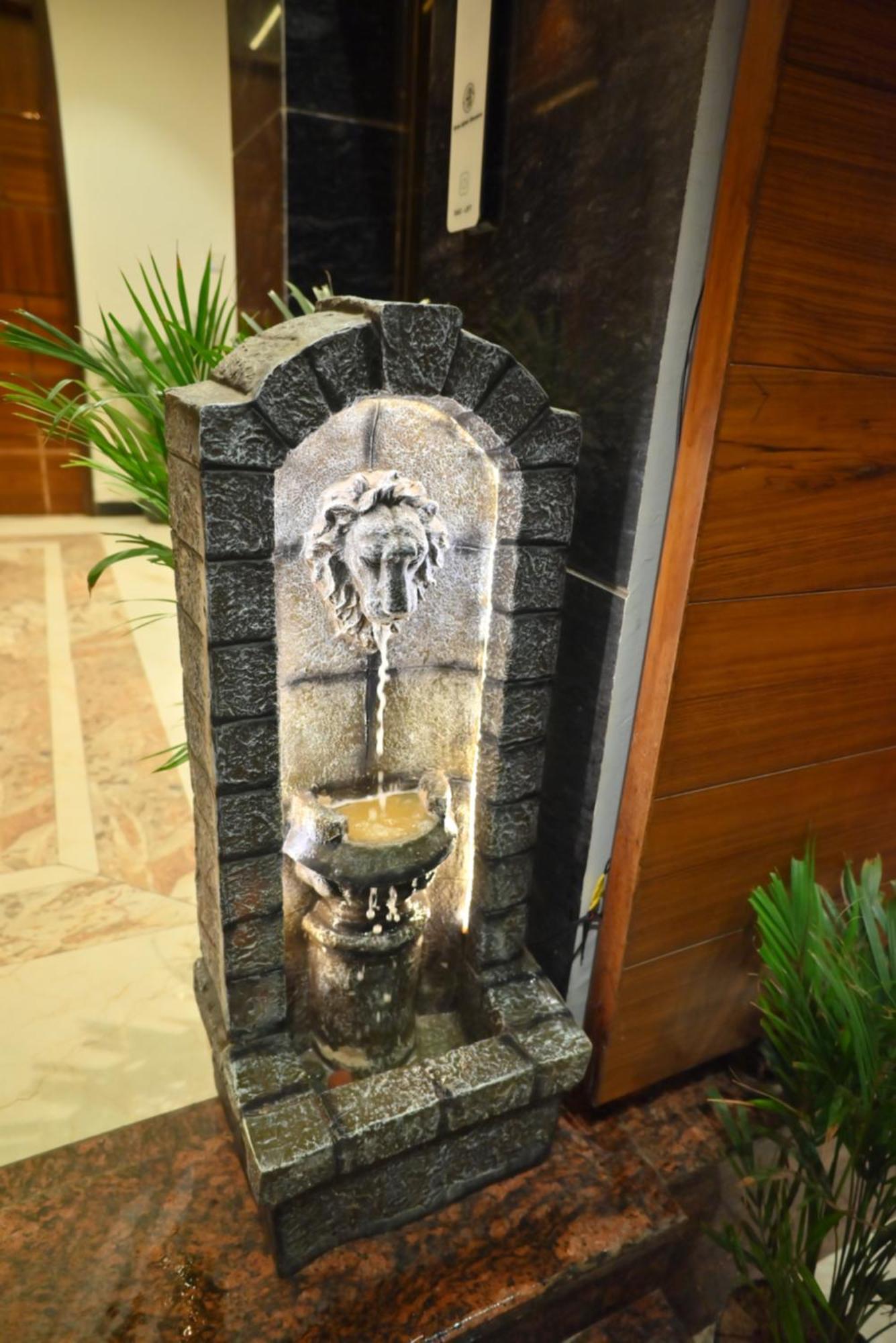 Hotel Lake View Chandīgarh 外观 照片