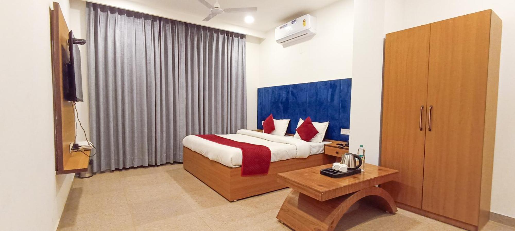 Hotel Lake View Chandīgarh 外观 照片