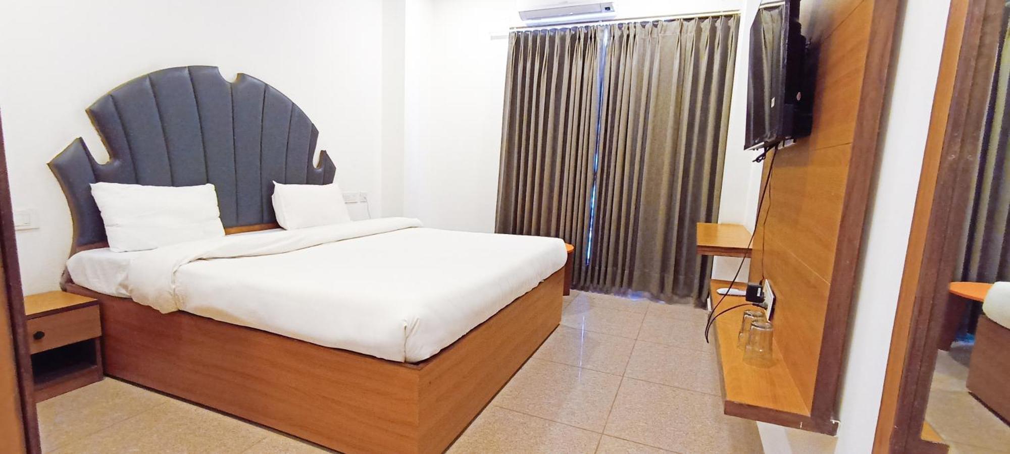 Hotel Lake View Chandīgarh 外观 照片